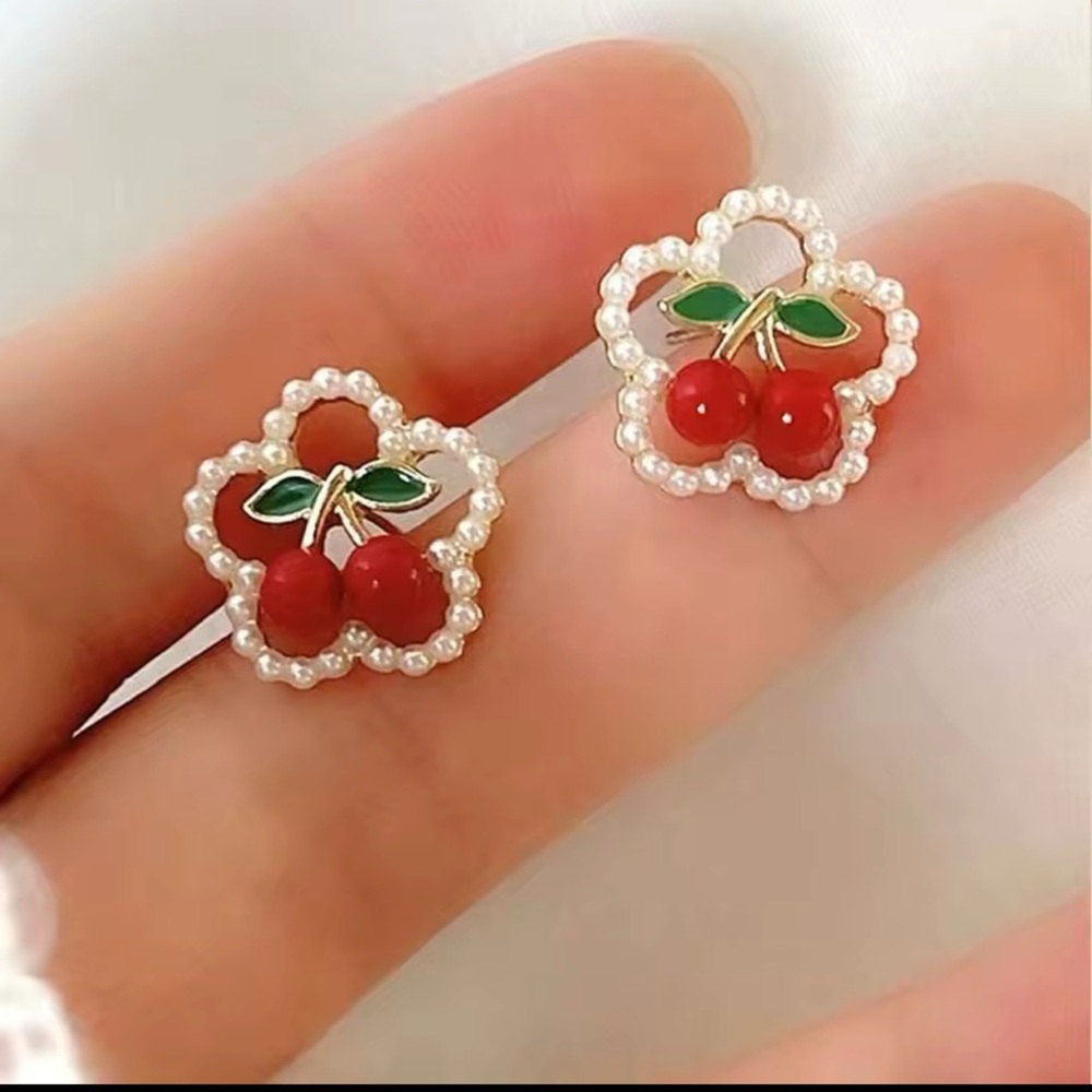 Cherry Pearl Earrings